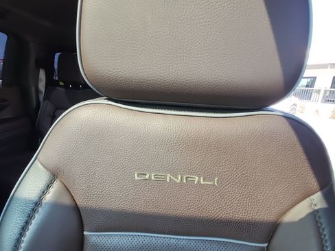 Used 2024 GMC Sierra 1500 Denali w/ Denali Reserve Package image 13