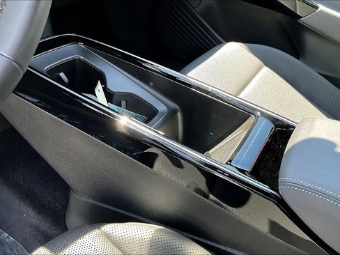 New 2025 Volkswagen ID.4 Pro S Plus AWD/4WD image 17