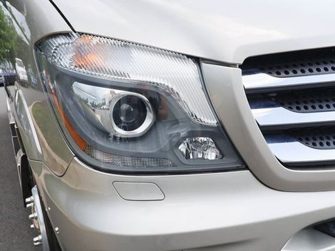 Used 2014 Mercedes-Benz Sprinter 3500 image 15