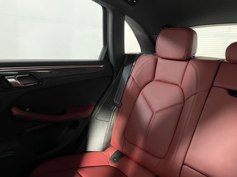 Certified 2024 Porsche Macan GTS image 15