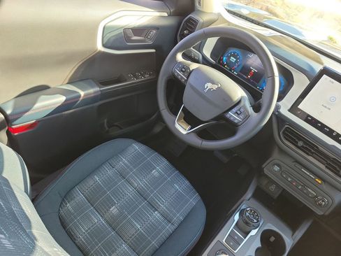 New 2025 Ford Bronco Sport Heritage w/ Convenience Package image 16