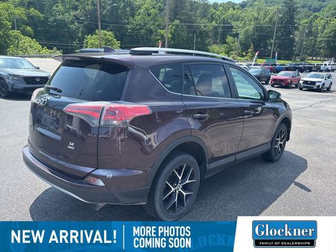 Used 2018 Toyota RAV4 SE w/ Advanced Technology Package AWD/4WD image 4