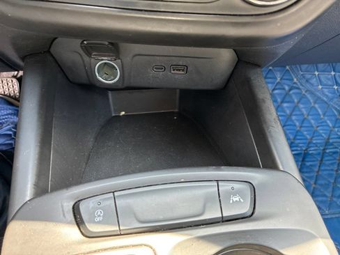 Used 2024 Chevrolet Trax LS w/ LS Convenience Package FWD image 28