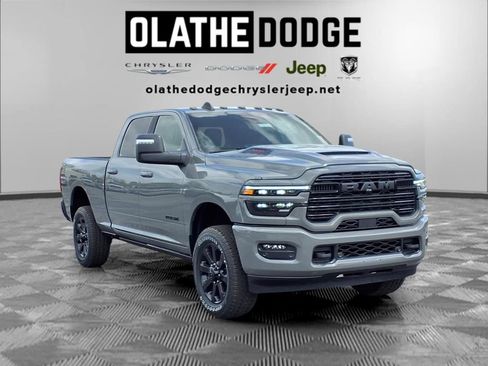 New 2026 RAM 2500 Laramie AWD/4WD image 29