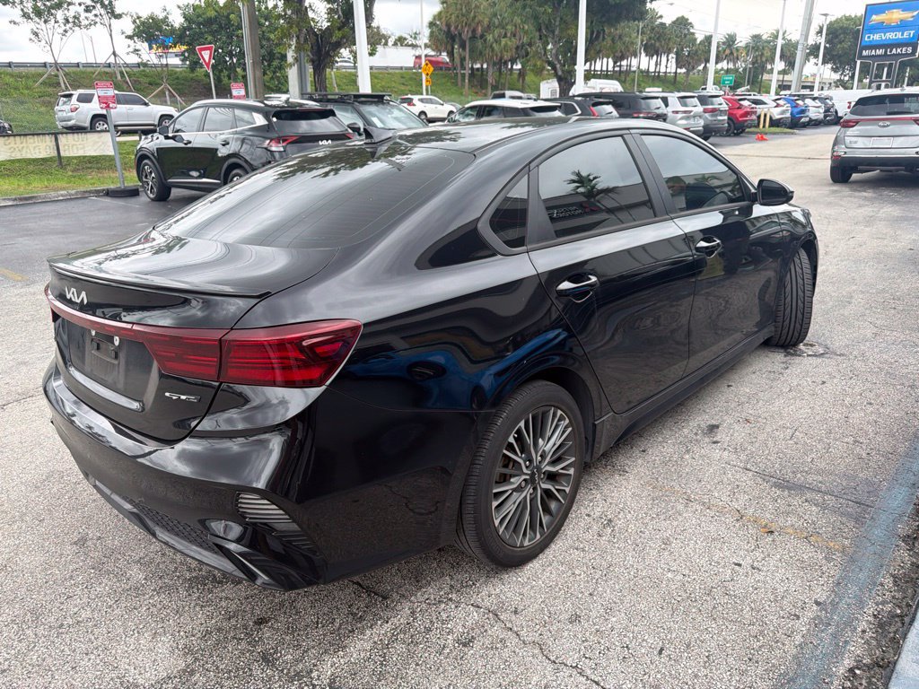 Used 2023 Kia Forte GT-Line w/ GT-Line Technology Package FWD image 4