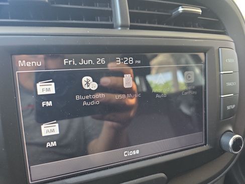 Certified 2025 Kia Soul LX w/ LX Technology Package FWD image 14