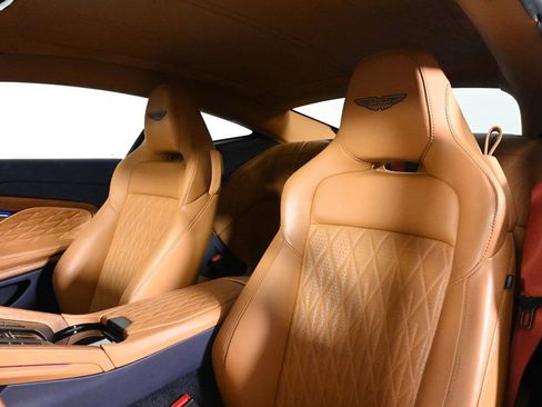 Used 2024 Aston Martin DB12 Coupe image 14