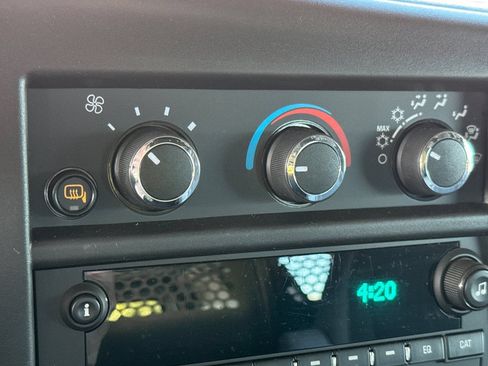 Used 2024 Chevrolet Express 2500 w/ Driver Convenience Package RWD image 31