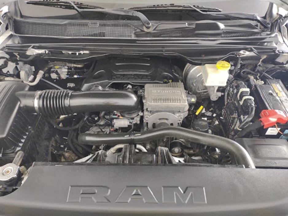 Used 2023 RAM 1500 Laramie AWD/4WD image 18