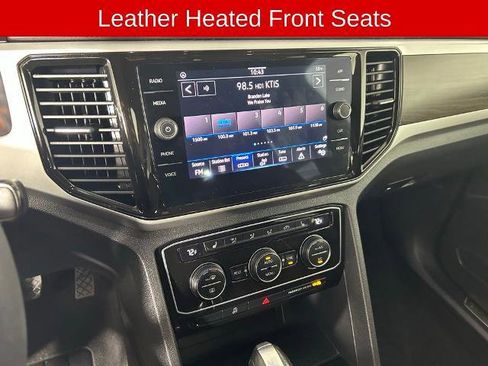 Used 2023 Volkswagen Atlas SE AWD/4WD image 3