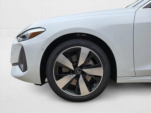 New 2025 Audi A5 2.0T Premium w/ Convenience Package image 9
