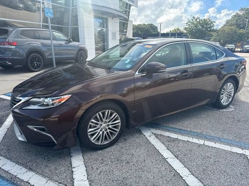 Used 2017 Lexus ES 350 w/ Premium Package FWD image 1
