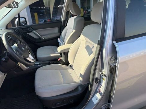 Used 2017 Subaru Forester 2.5i Premium w/ All-Weather Package AWD/4WD image 11