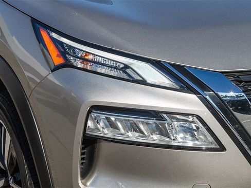 Used 2021 Nissan Rogue SL image 4