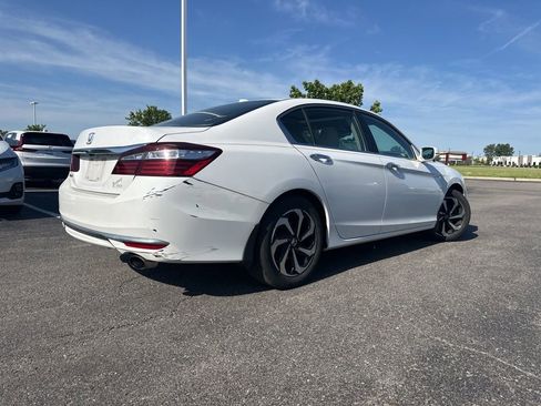 Used 2016 Honda Accord EX-L image 11