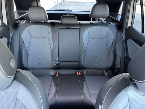 New 2026 Volkswagen Tiguan SE R-Line image 14