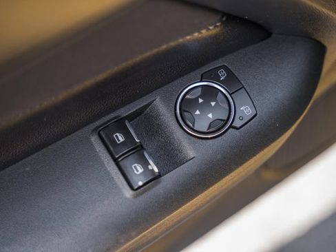 Used 2016 Ford Mustang Coupe RWD image 33