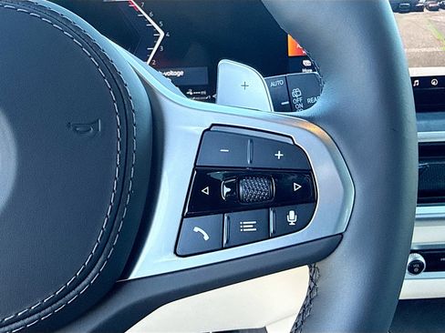 New 2026 BMW X5 xDrive50e w/ Executive Package image 40