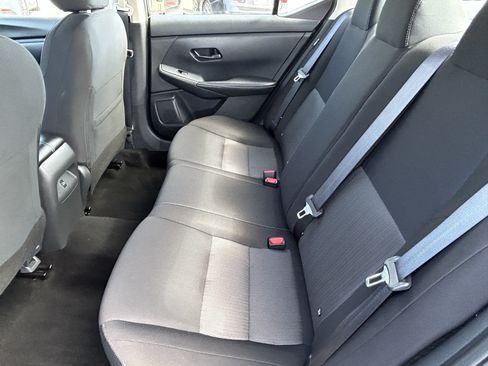 Used 2025 Nissan Sentra SV FWD image 13