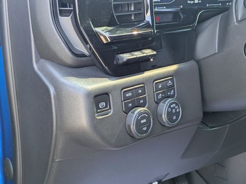 Certified 2023 Chevrolet Silverado 1500 ZR2 w/ Technology Package image 13