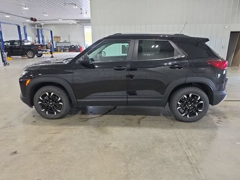 Used 2022 Chevrolet TrailBlazer LT w/ Convenience Package AWD/4WD image 5