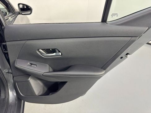 Used 2023 Nissan Sentra S image 35