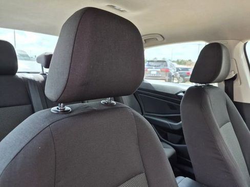 Used 2019 Volkswagen Jetta S w/ Driver Assistance Package image 10