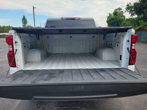 Certified 2021 Chevrolet Silverado 1500 LT RWD image 10