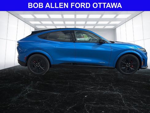 Used 2025 Ford Mustang Mach-E GT AWD/4WD image 6