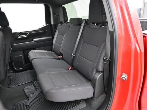 Used 2025 Chevrolet Silverado 1500 LT AWD/4WD image 31