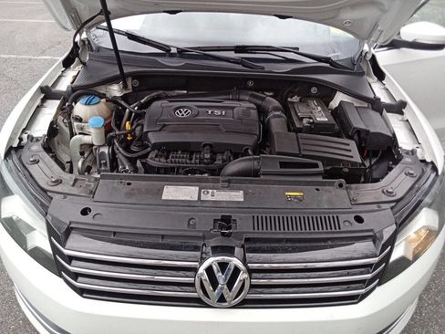 Used 2014 Volkswagen Passat 1.8T SE FWD image 17