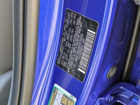 Used 2024 Hyundai Elantra SEL w/ Convenience Package image 28