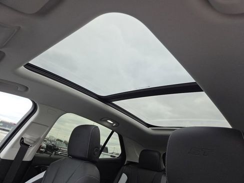 New 2026 Buick Envision Sport Touring image 3