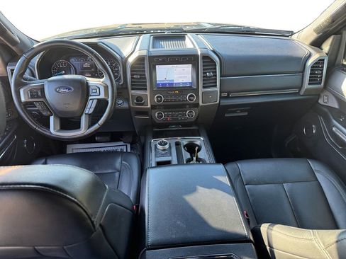 Used 2021 Ford Expedition XLT image 12