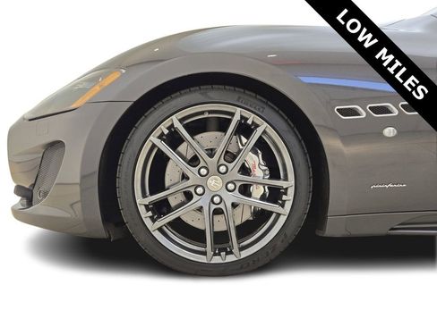 Used 2017 Maserati GranTurismo Sport image 13
