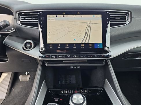 New 2026 Jeep Grand Wagoneer Limited w/ Premium Group II image 25