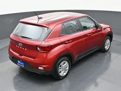 Certified 2025 Hyundai Venue SE image 26