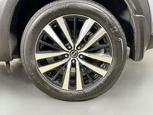 Used 2025 Nissan Pathfinder Platinum w/ Cargo Package AWD/4WD image 34