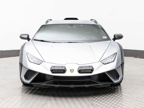 Used 2024 Lamborghini Huracan Sterrato image 6