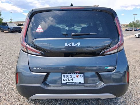Used 2024 Kia Soul EX FWD image 8
