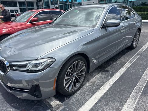 Used 2023 BMW 530i w/ Premium Package RWD image 5