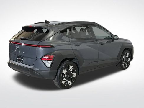 Used 2024 Hyundai Kona SEL w/ Convenience Package image 9