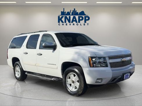 Used 2008 Chevrolet Suburban LT AWD/4WD image 7