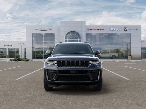 New 2026 Jeep Grand Cherokee Altitude AWD/4WD image 6