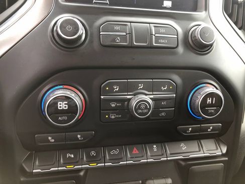 Used 2019 Chevrolet Silverado 1500 LT w/ All-Star Edition image 21