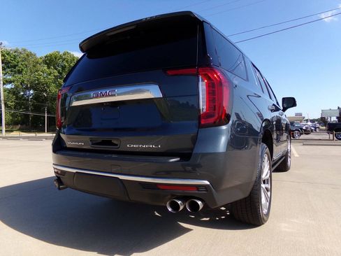 Used 2021 GMC Yukon Denali w/ Denali Ultimate Package AWD/4WD image 41