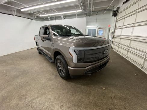 Used 2023 Ford F150 Lightning Lariat w/ Tow Technology Package image 8