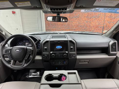 Used 2022 Ford F250 XL w/ Power Equipment Group AWD/4WD image 11