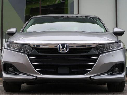 Used 2022 Honda Accord EX-L image 2