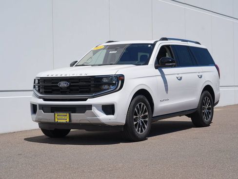 Used 2025 Ford Expedition Platinum AWD/4WD image 7